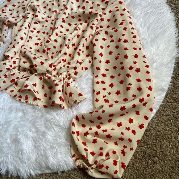 Show Me Your Mumu Floral Top Deep Plunge Front Cream Red Elastic Bottom Size XS - Picture 5 of 10